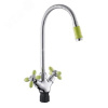 Смеситель для кухни с 2-мя рукоятками с высоким гибким изливом цветными наконечниками и ручками зеле